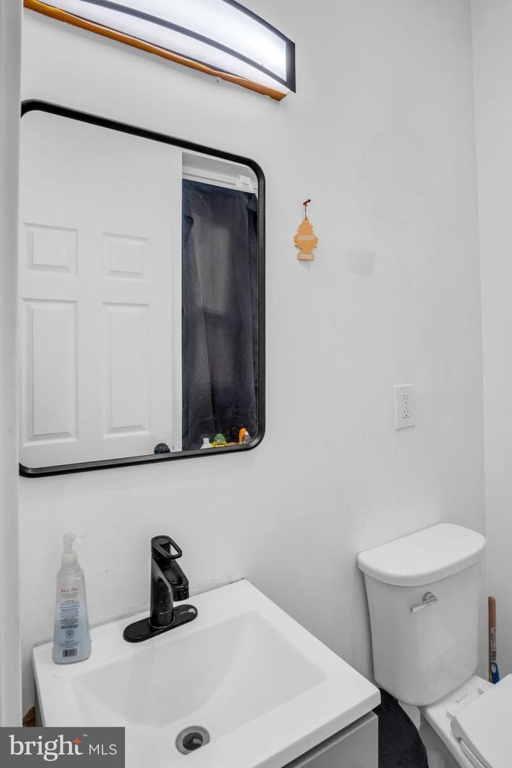 1422 Swatara Street photo 9
