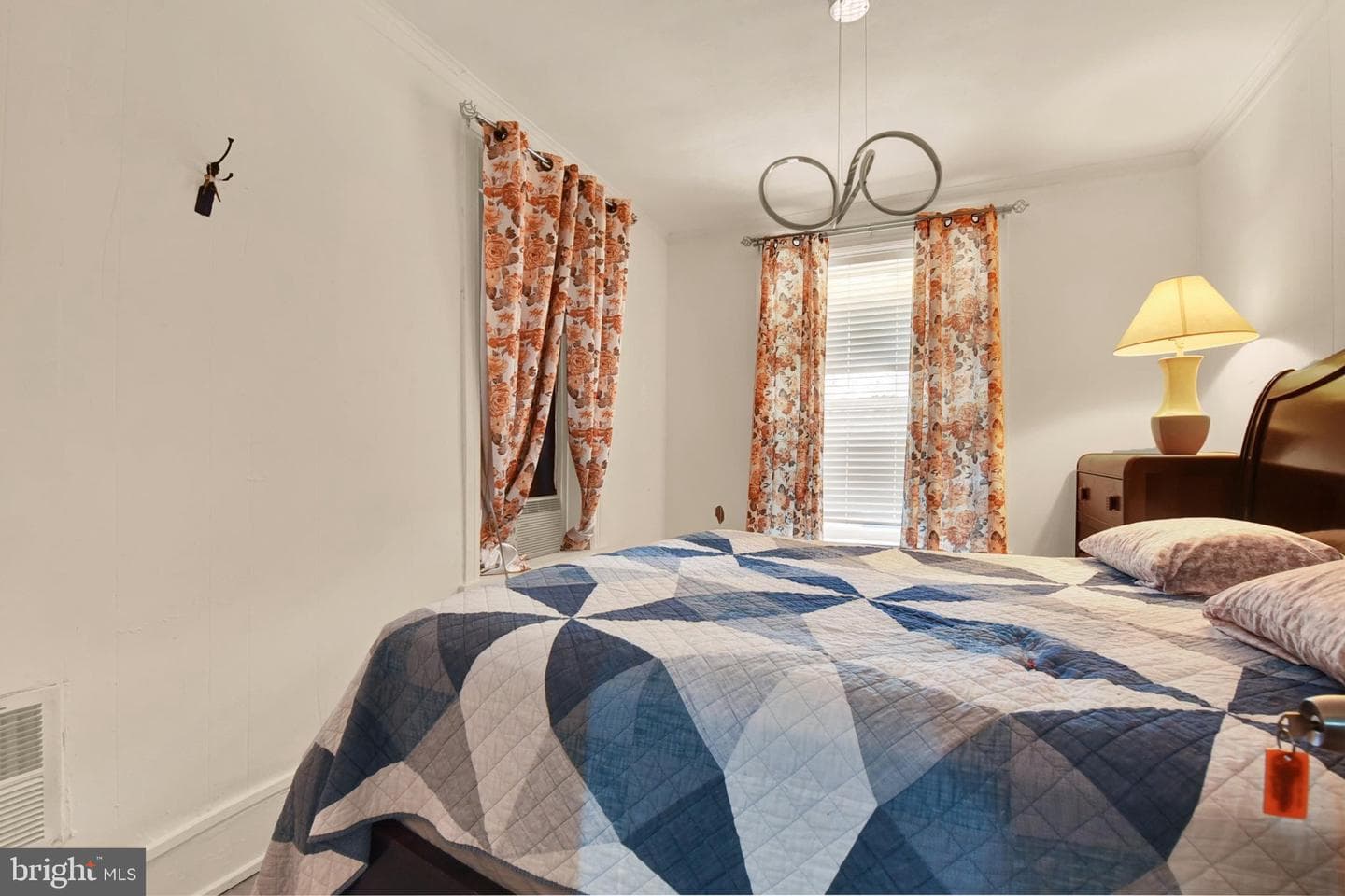 1208 Walnut Street photo 13