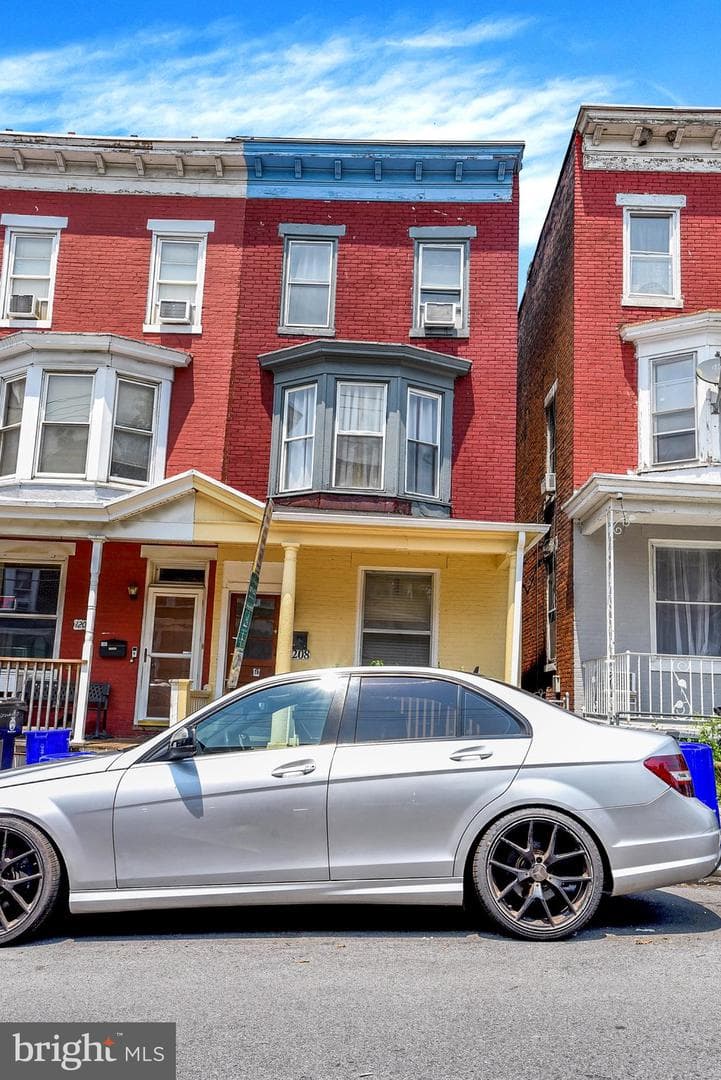 1208 Walnut Street photo 5
