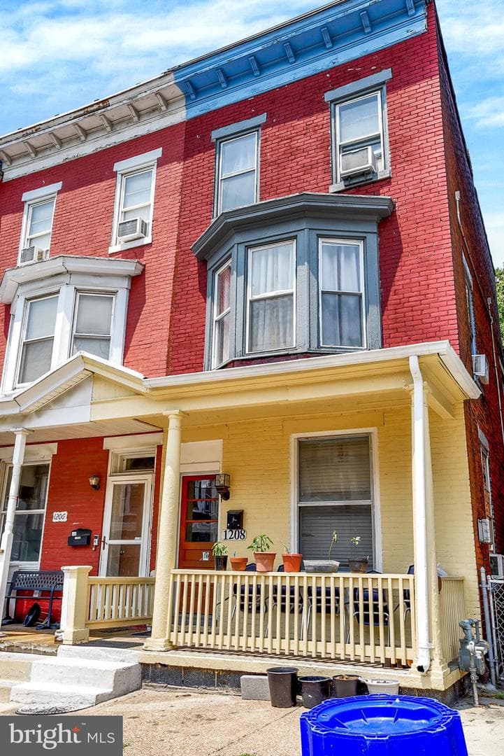 1208 Walnut Street photo 6