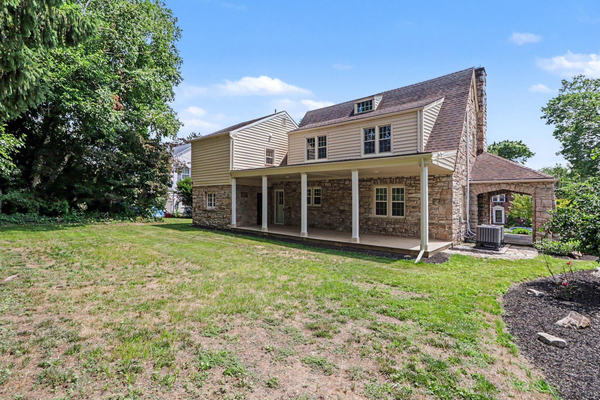 3614 Cloverfield Road photo 3
