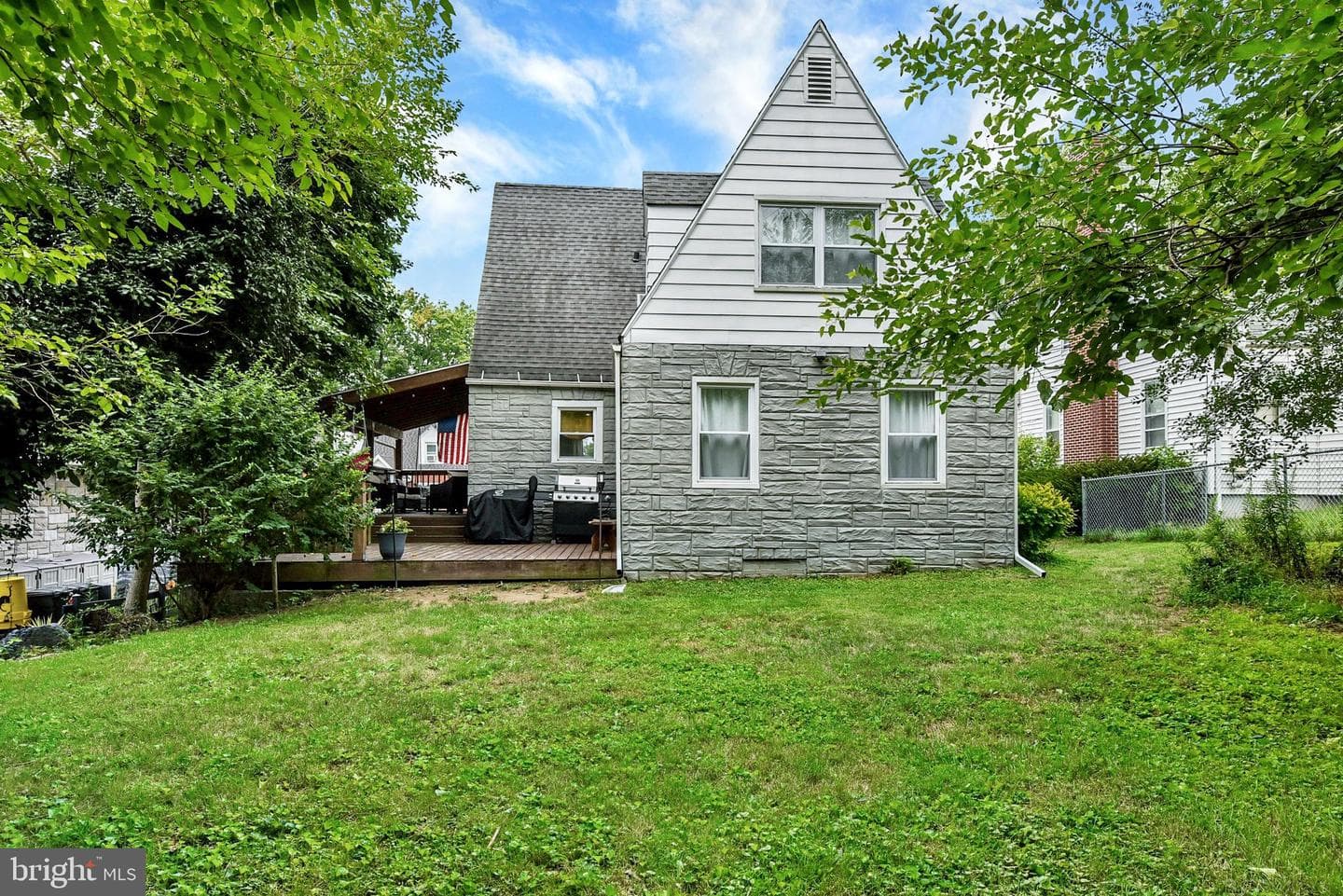 227 S Madison Street photo 32