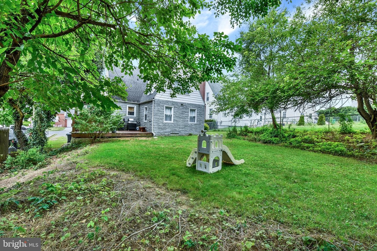 227 S Madison Street photo 33