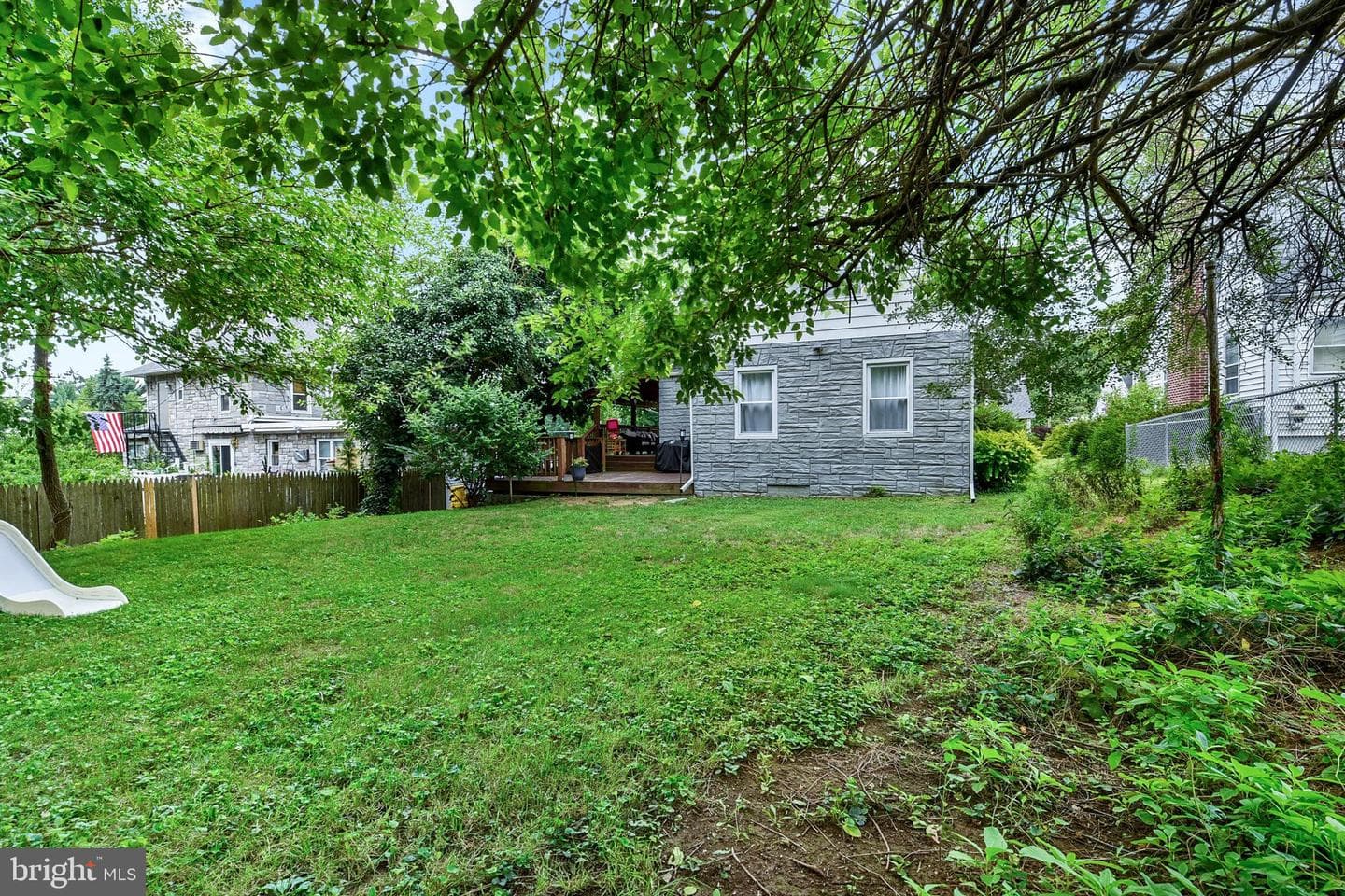 227 S Madison Street photo 34