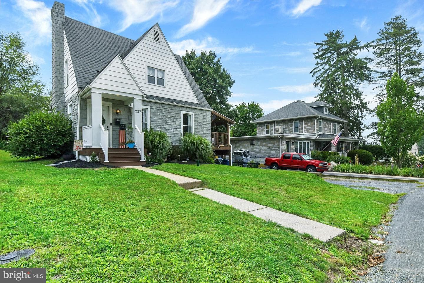 227 S Madison Street photo 36