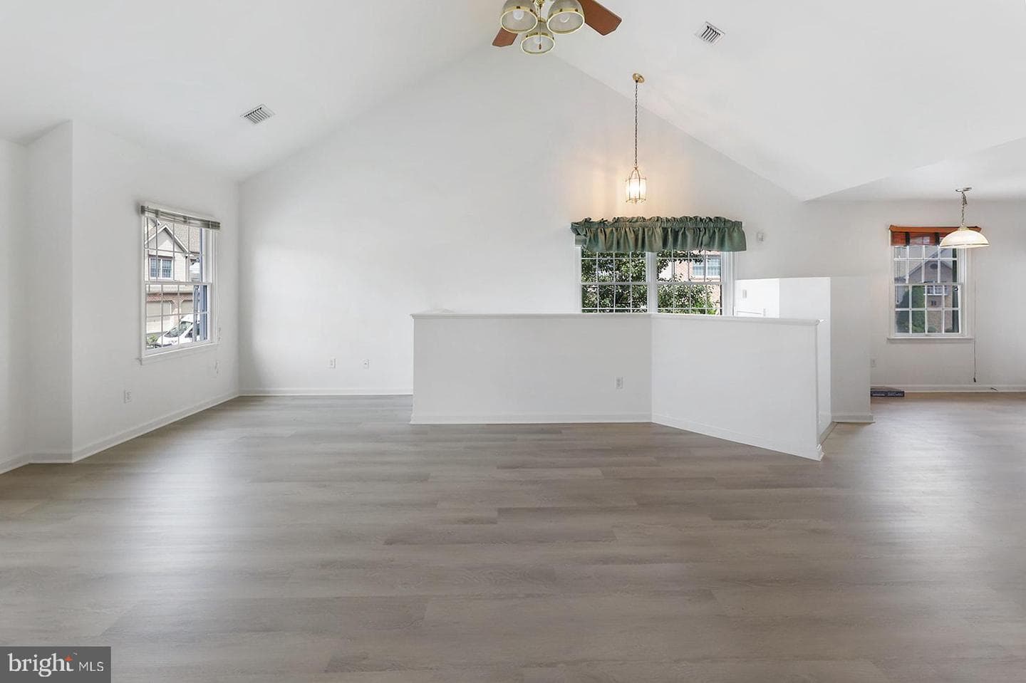 4545 Deer Path Road photo 11