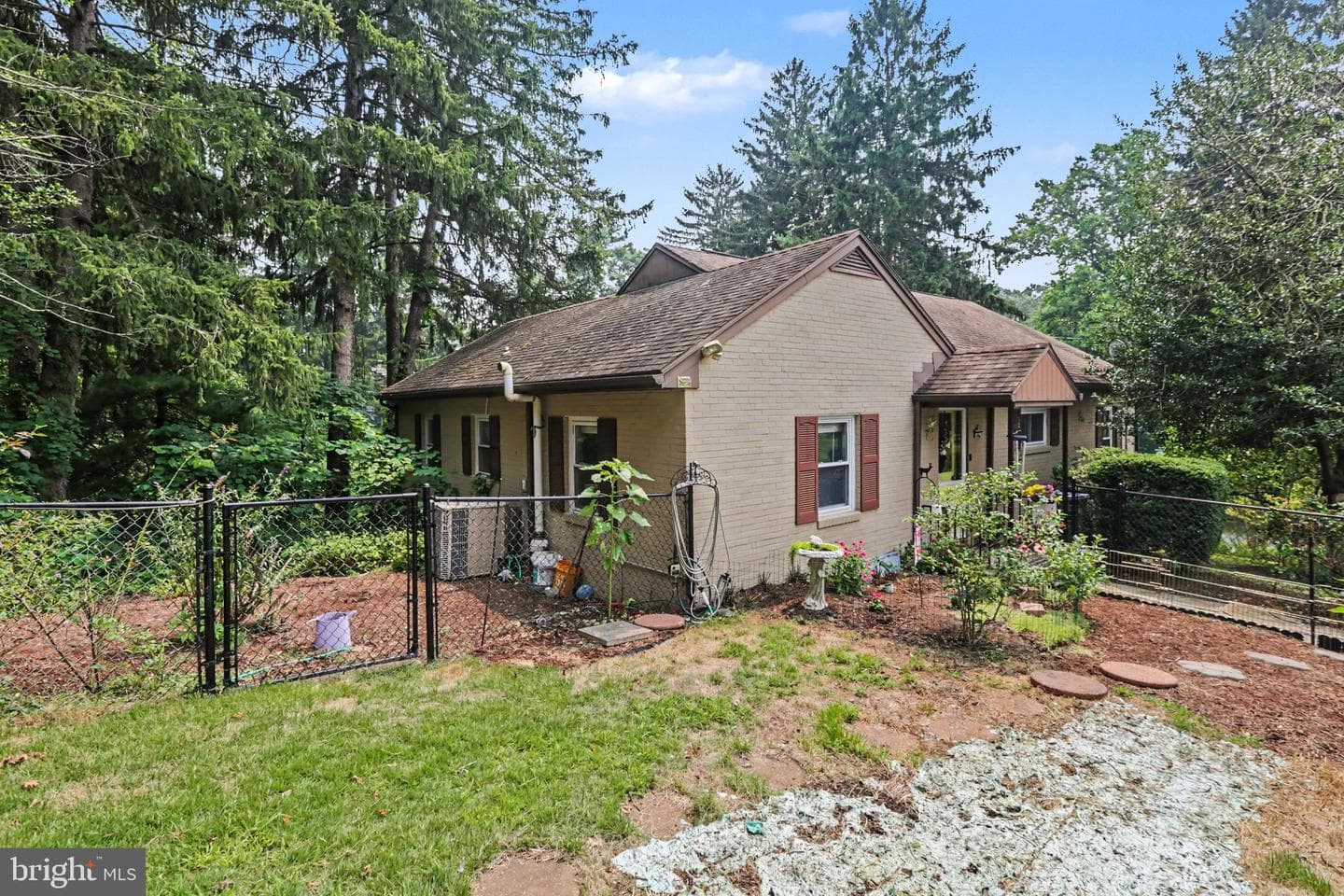 210 Greenwood Court, Harrisburg