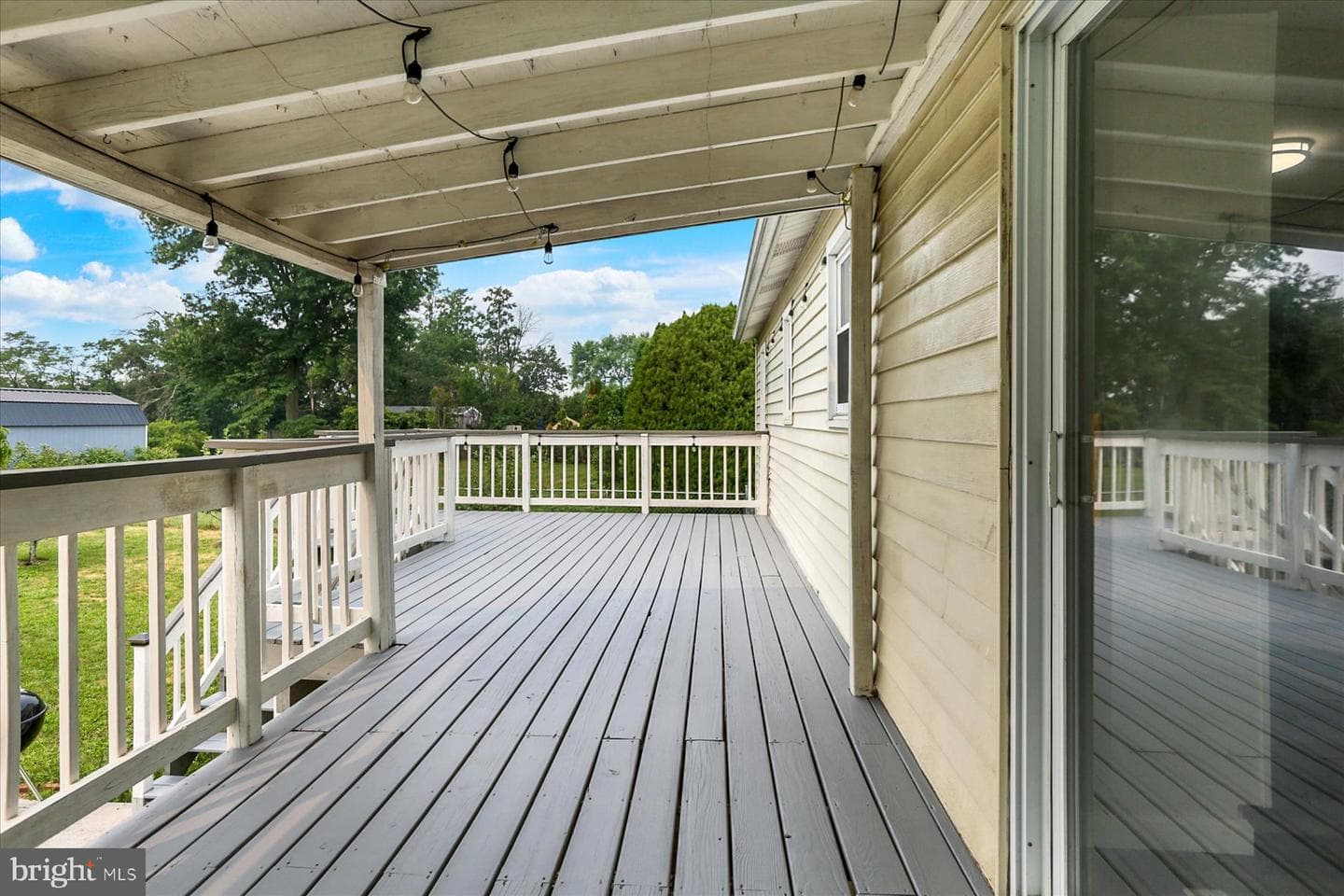6255 Warren Avenue photo 34