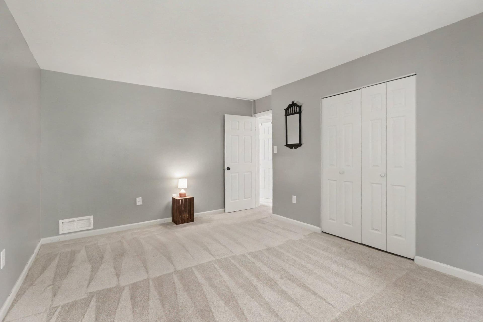 122 Huntley Drive photo 13