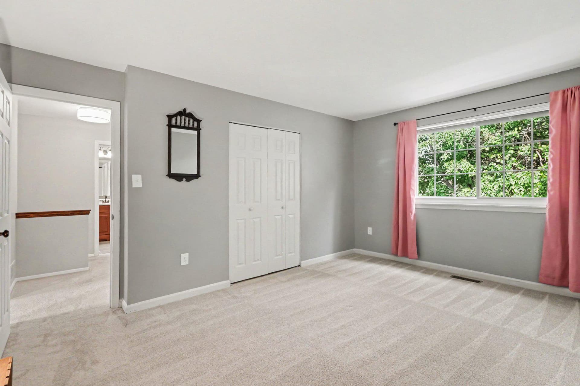 122 Huntley Drive photo 14