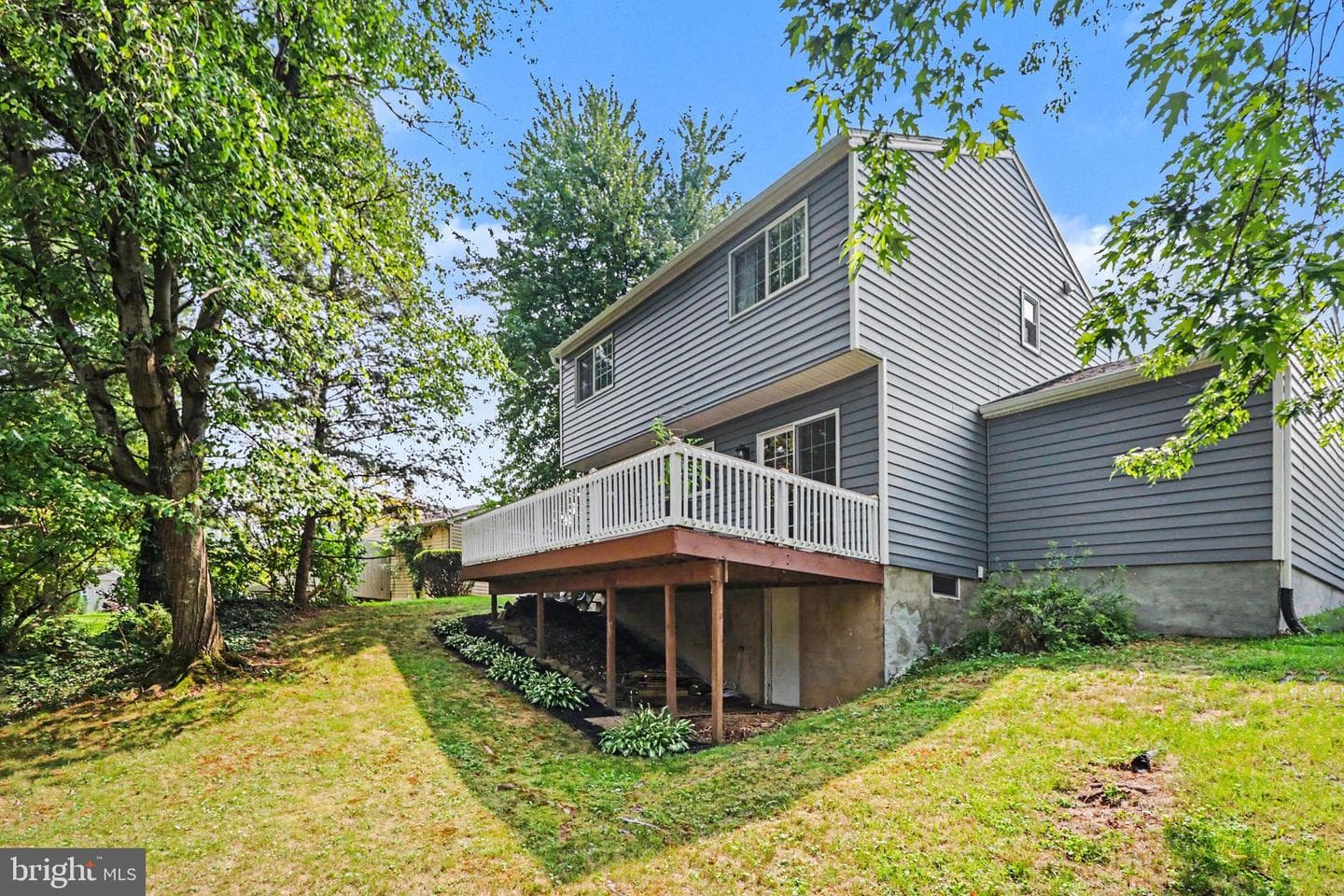 122 Huntley Drive photo 25