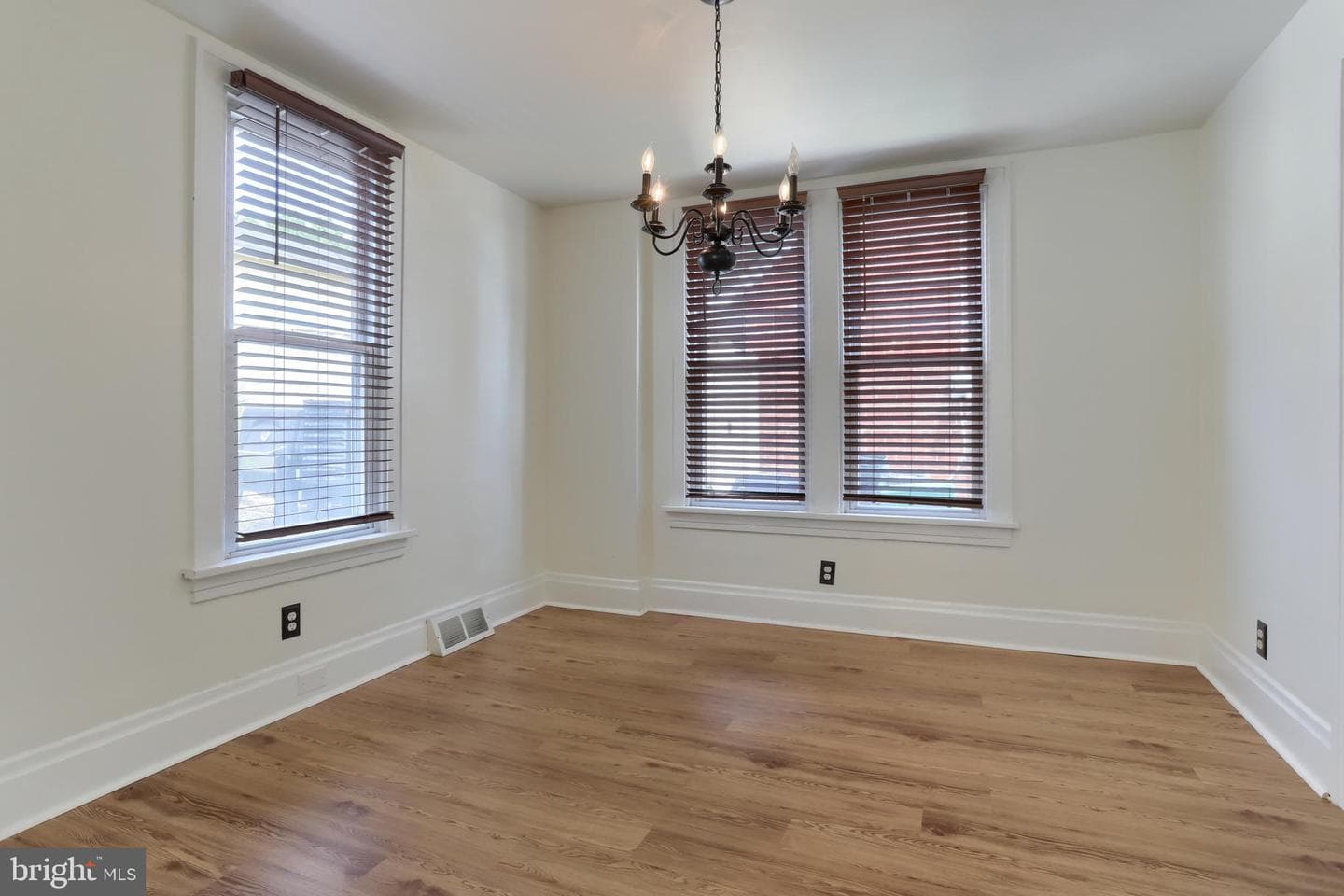 3312 Spring Street photo 12
