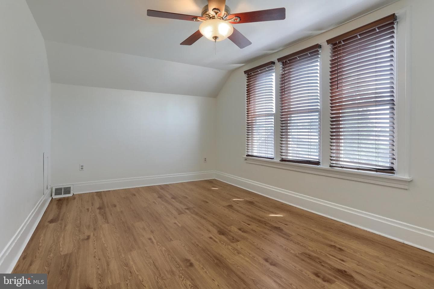 3312 Spring Street photo 29