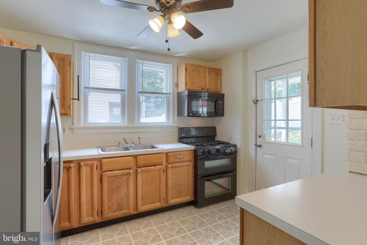 3312 Spring Street photo 9