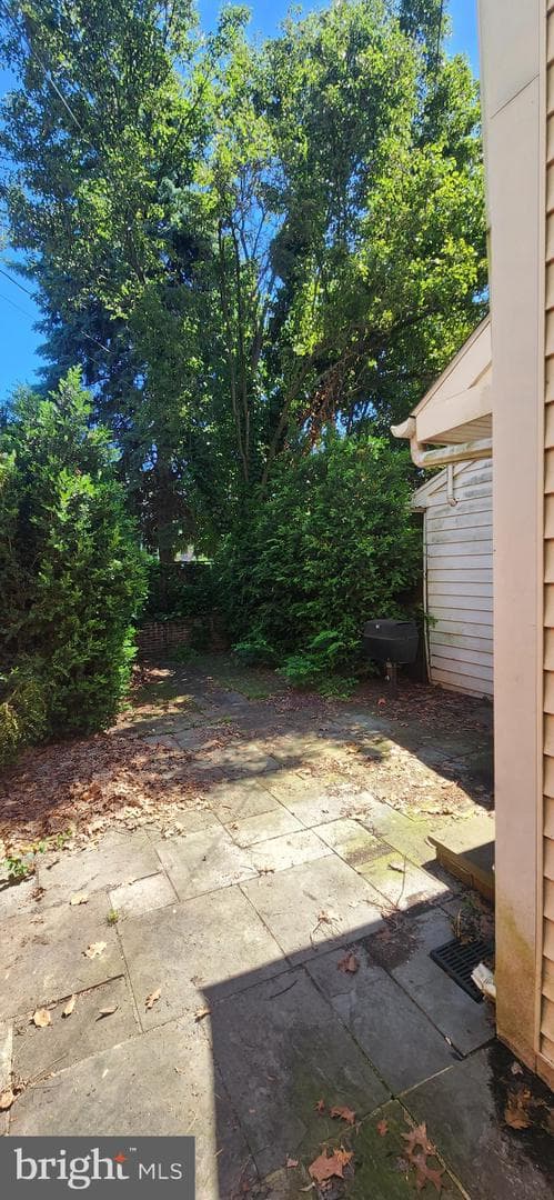 623 S Front Street photo 7