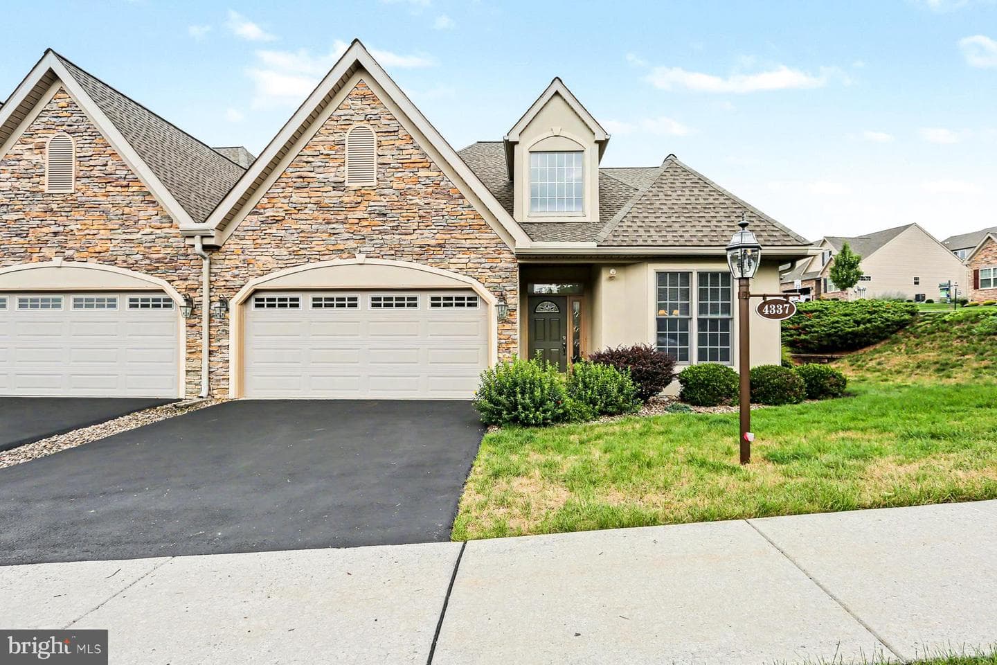 4337 N Victoria Way, Harrisburg
