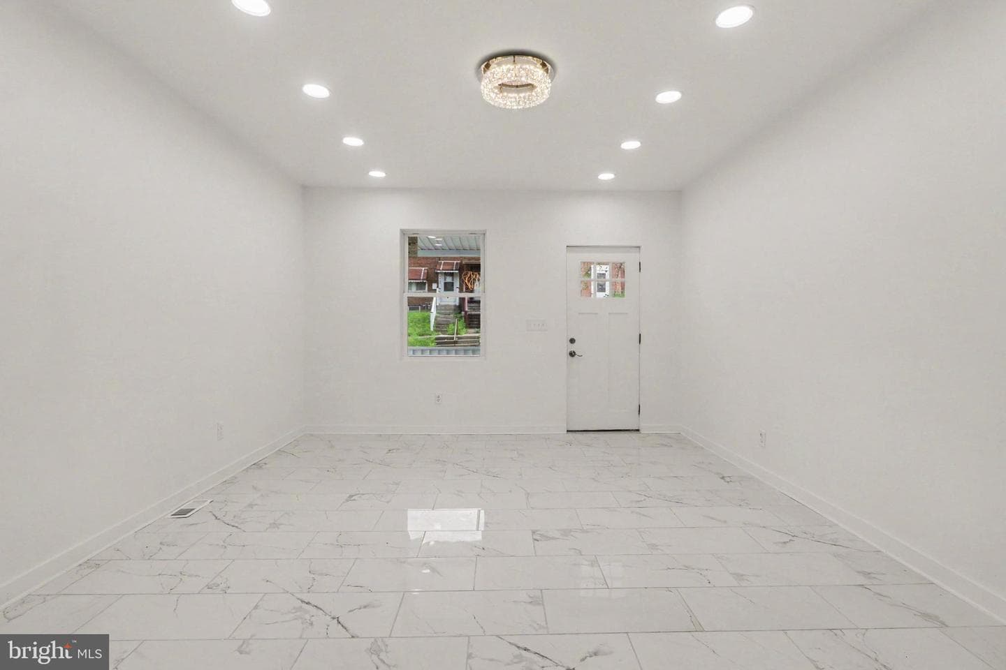 2020 Briggs Street photo 5