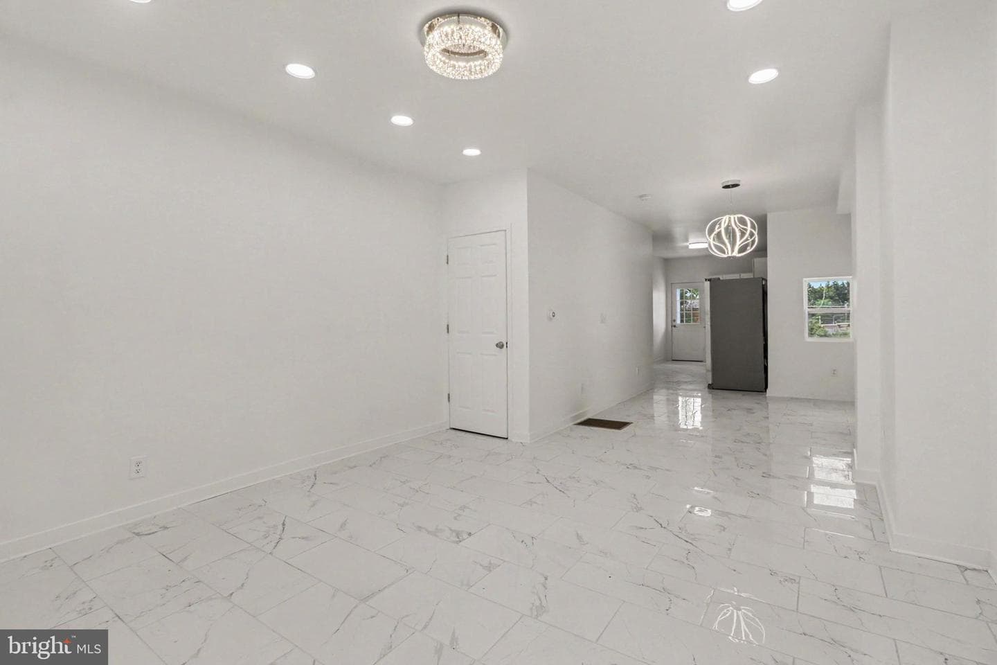 2020 Briggs Street photo 7