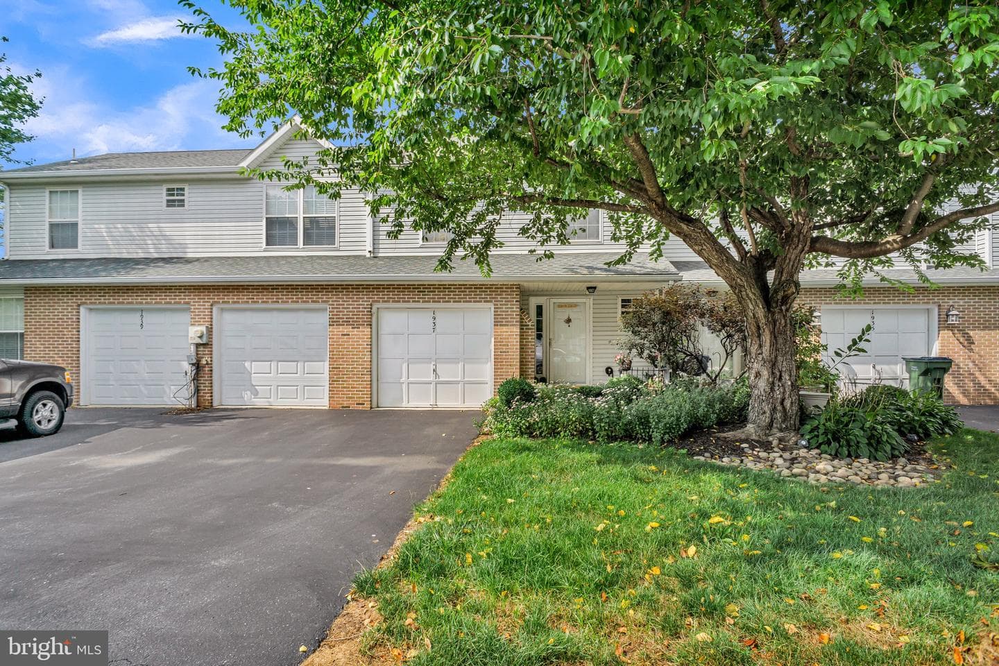 1937 Daybreak Circle, Harrisburg