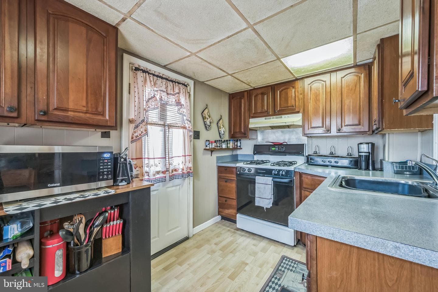 222 Holly Street photo 10