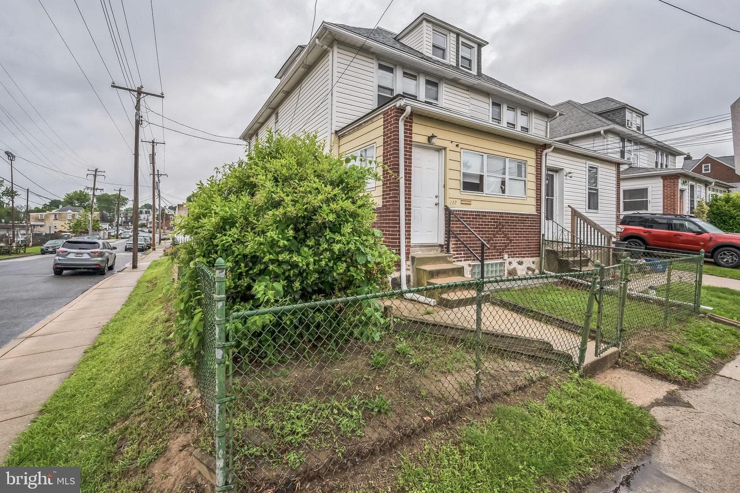 222 Holly Street photo 2