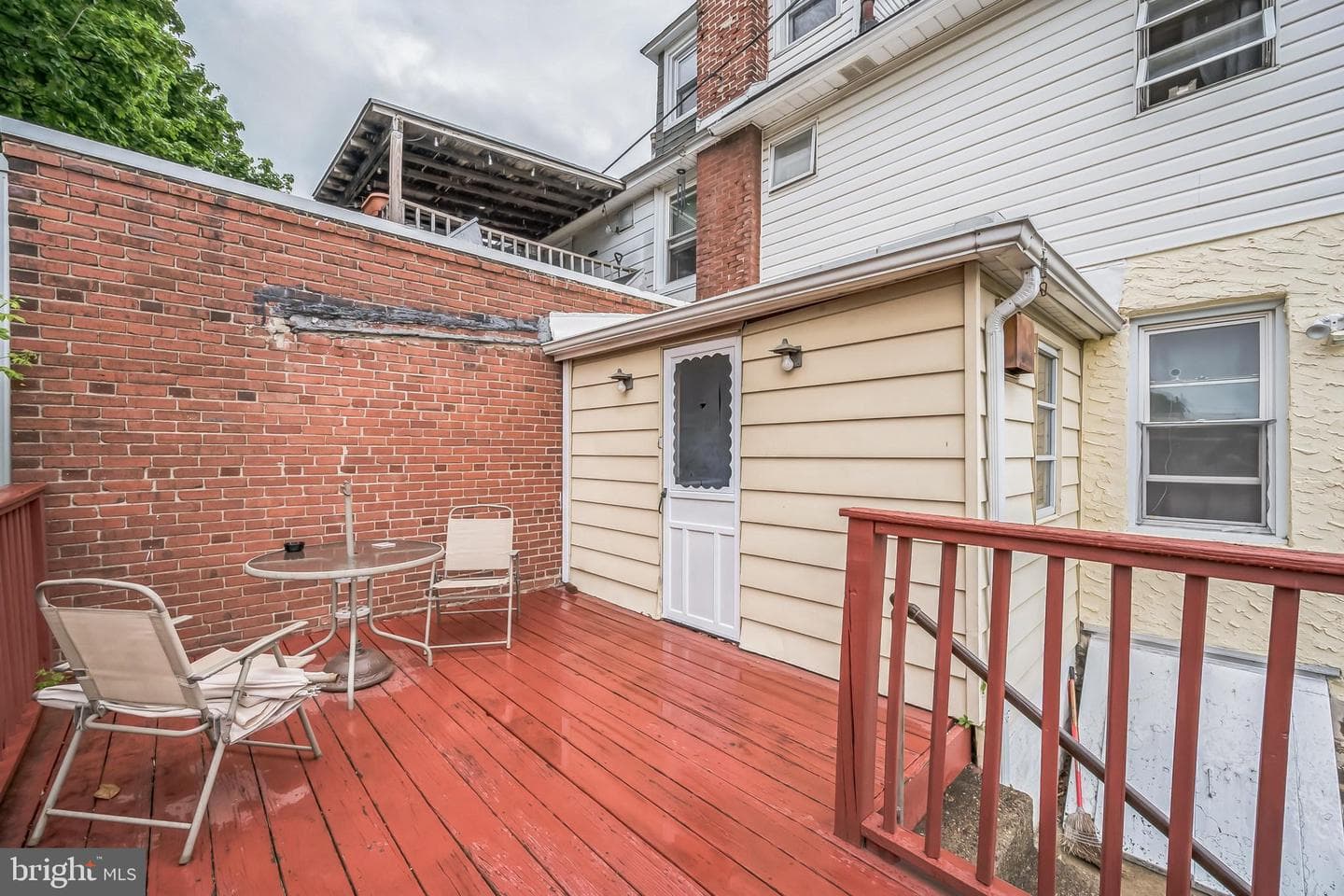 222 Holly Street photo 4