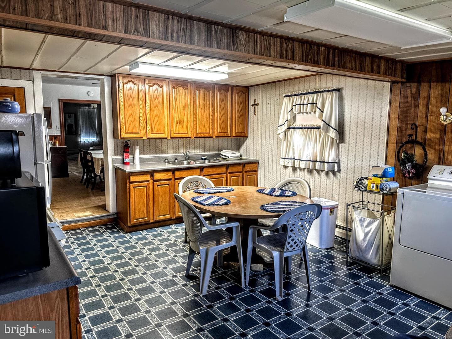48 E 22 Nd Street, Chester