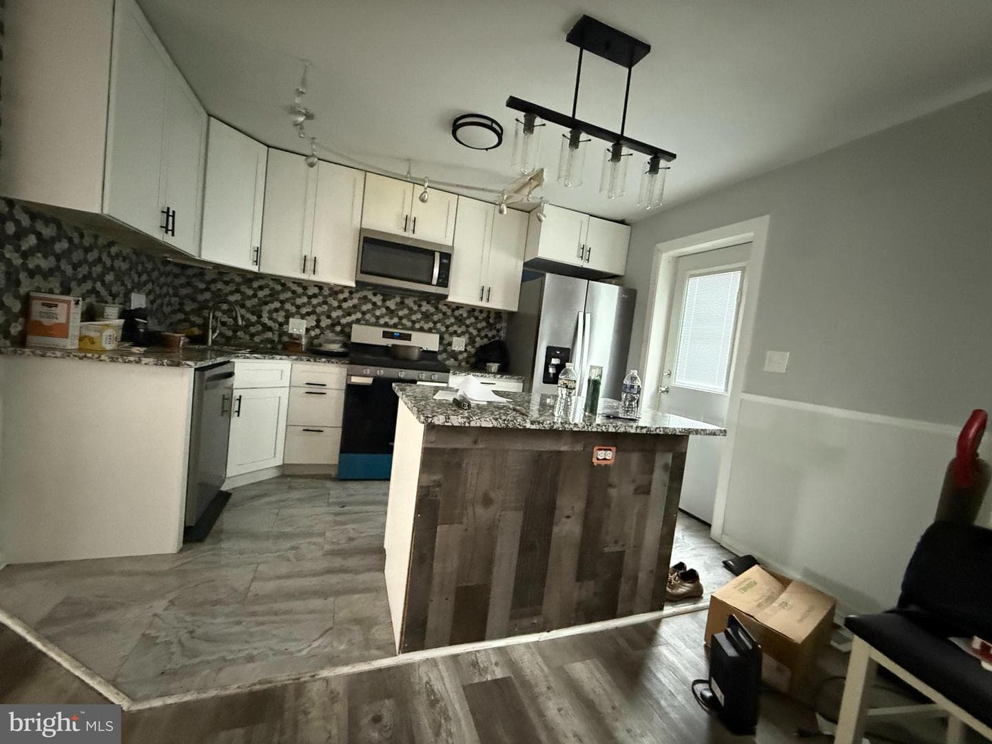 1009 Laurel Road photo 7