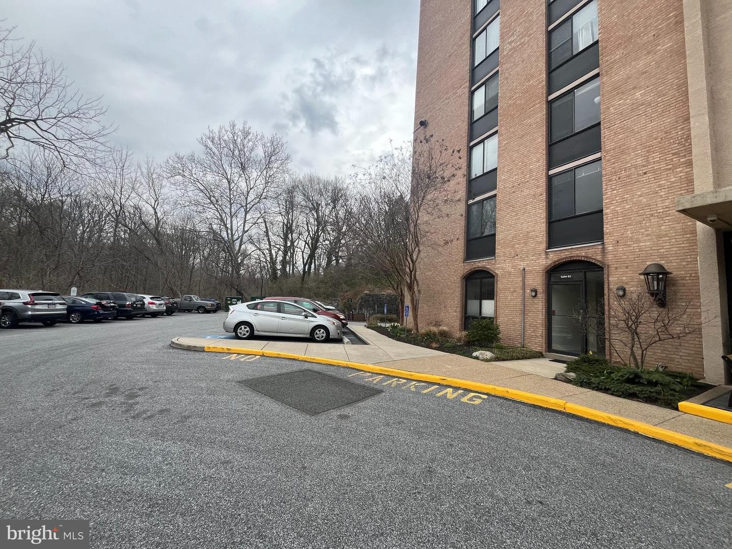 801 Yale Ave # 308 photo 5