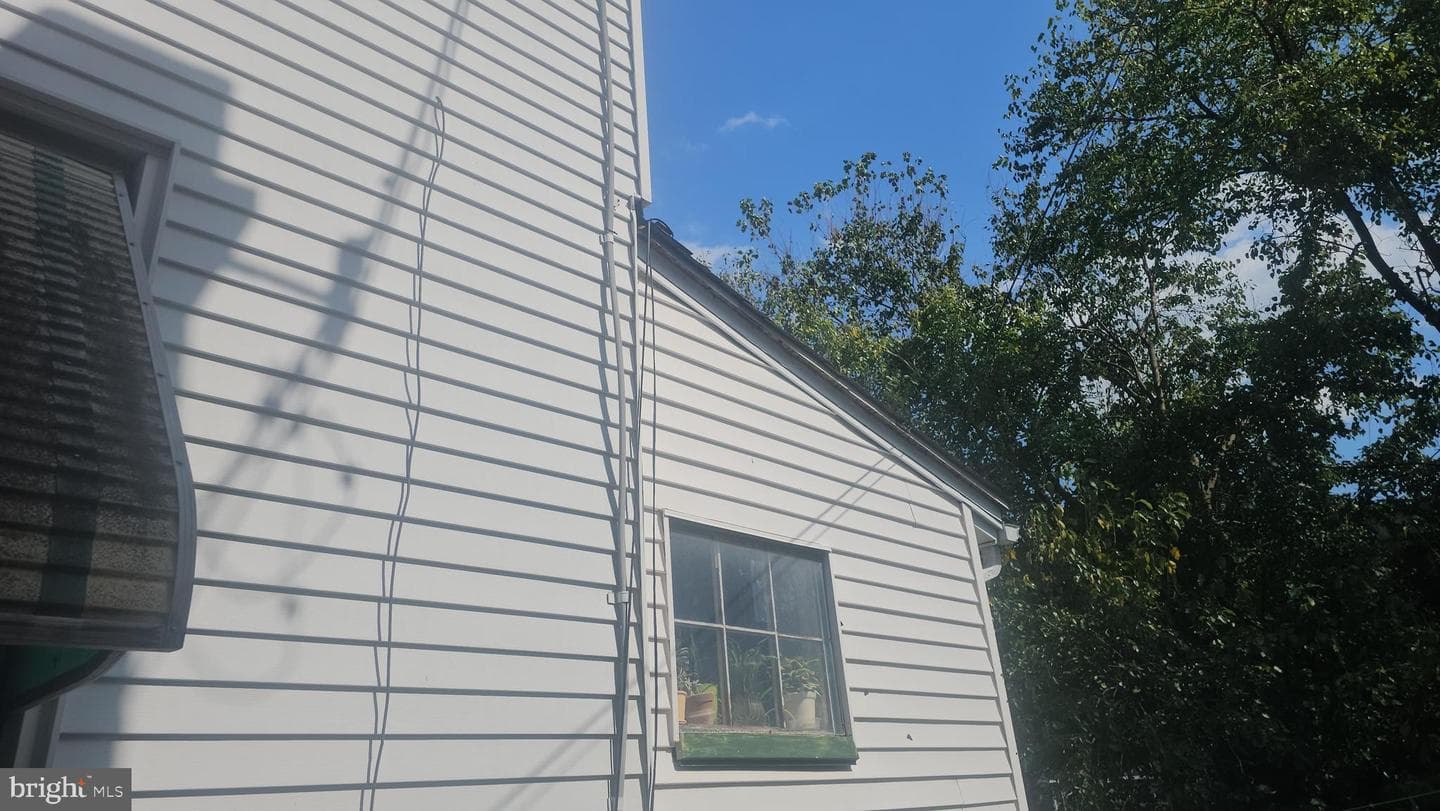 105 E 22nd Street photo 5