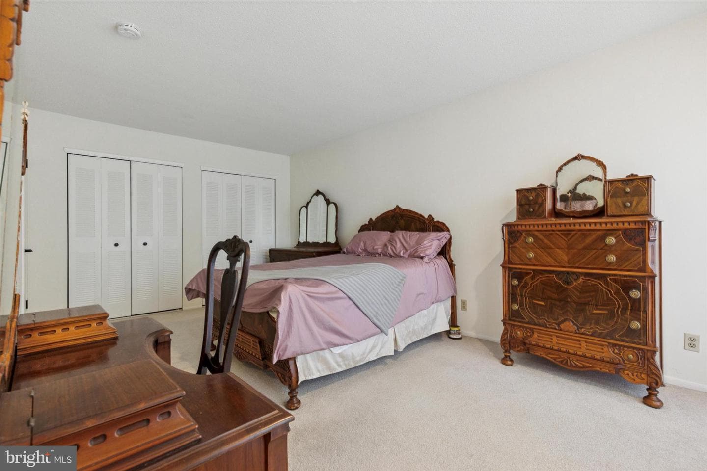 238 E Chelsea Circle photo 16