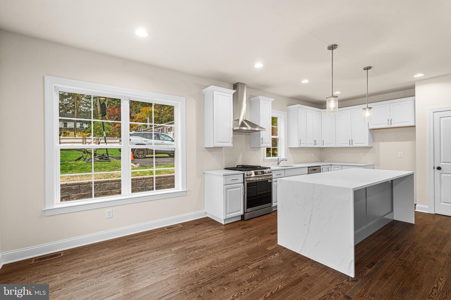 10 Claremont Boulevard photo 19