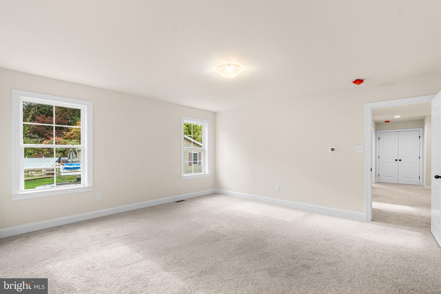 10 Claremont Boulevard photo 28
