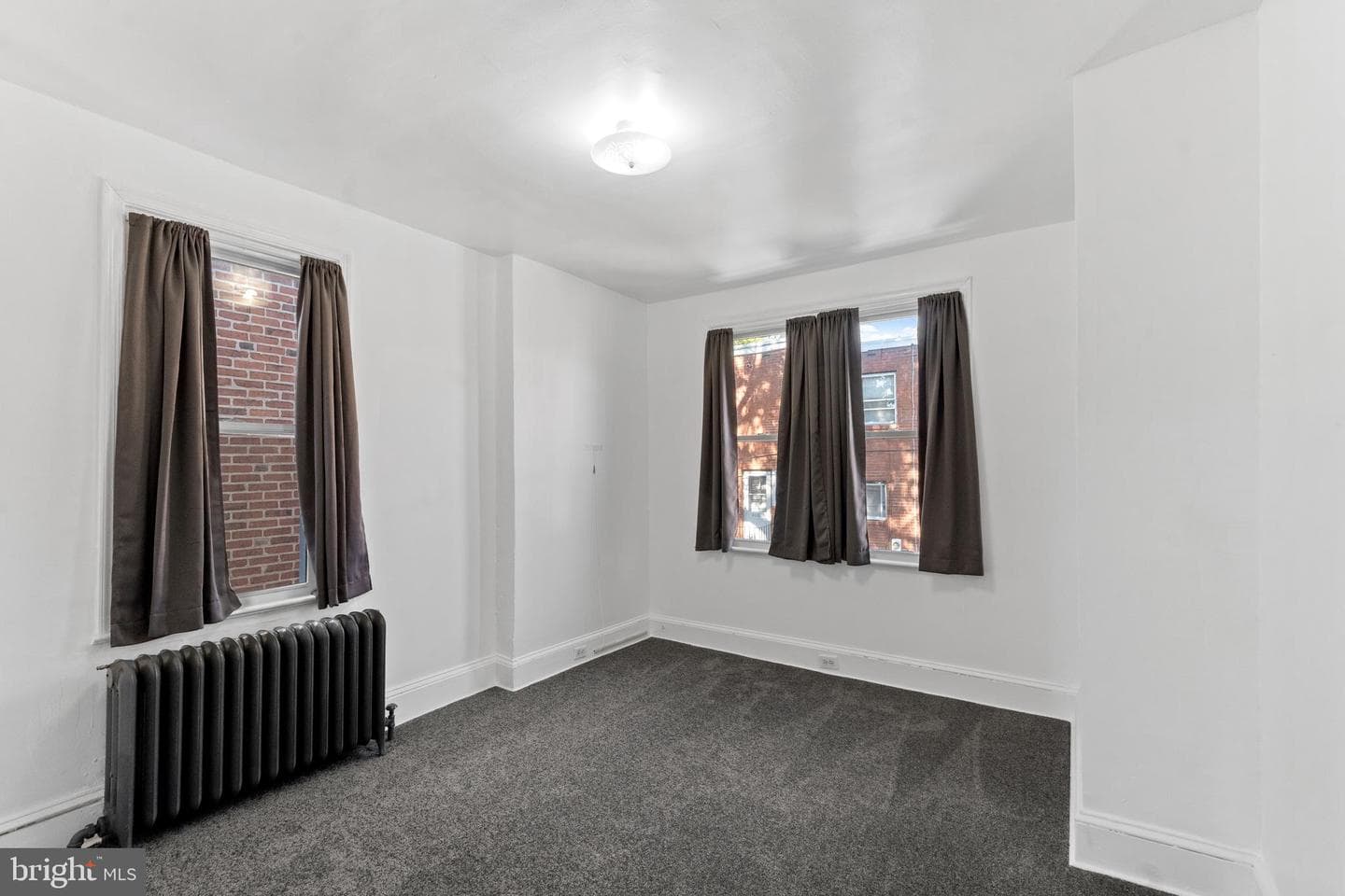 323 Berbro Street photo 9