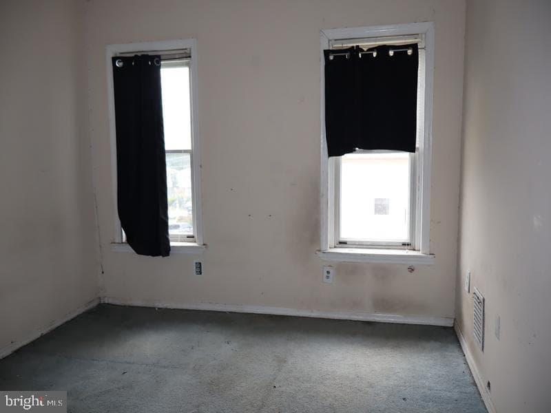 120 N Diamond Street photo 22