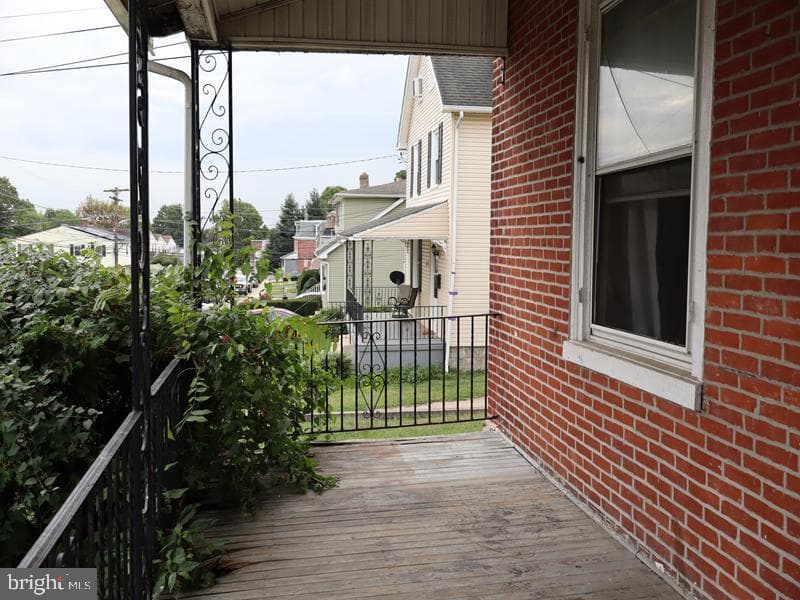 120 N Diamond Street photo 3