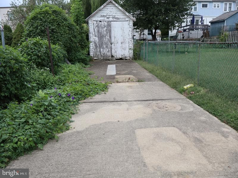 120 N Diamond Street photo 8