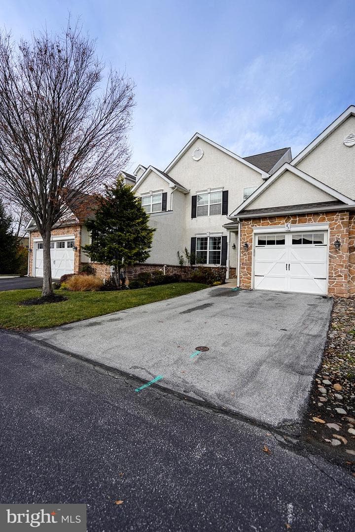 43 Sharpley Drive photo 2