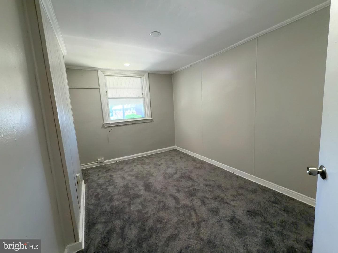 921 Lincoln Street photo 8