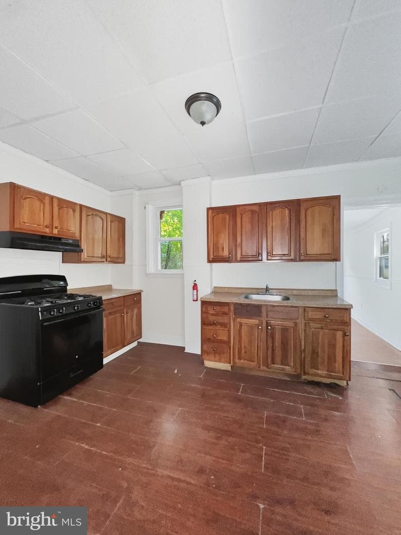 1102 Parker Street photo 3