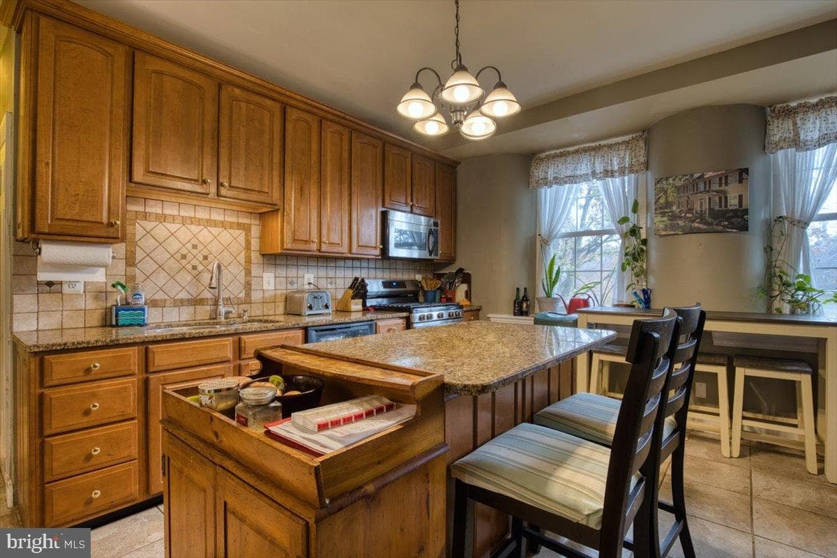125 Joe Delgrosso Drive photo 22