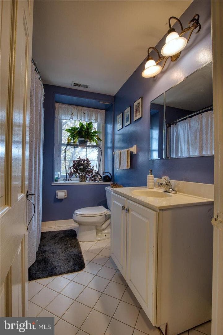 125 Joe Delgrosso Drive photo 34