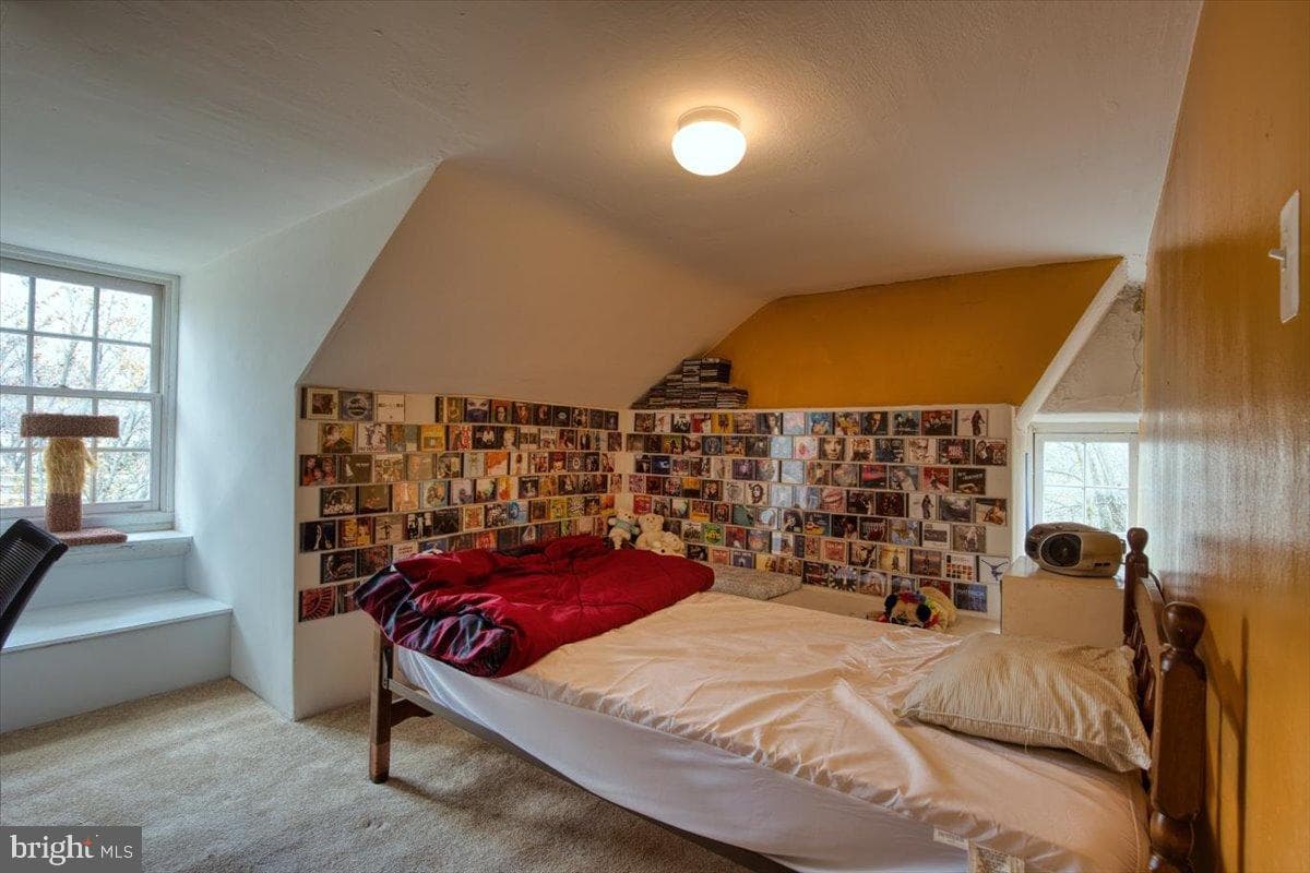 125 Joe Delgrosso Drive photo 45