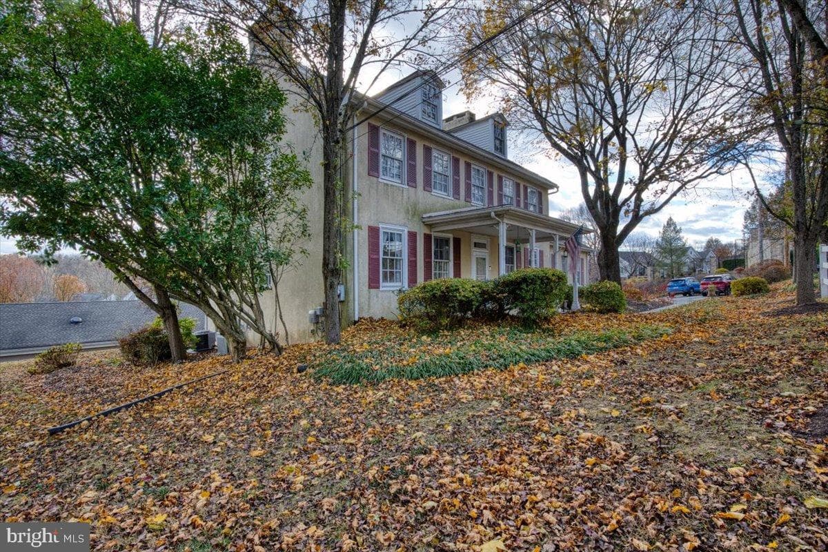 125 Joe Delgrosso Drive photo 6