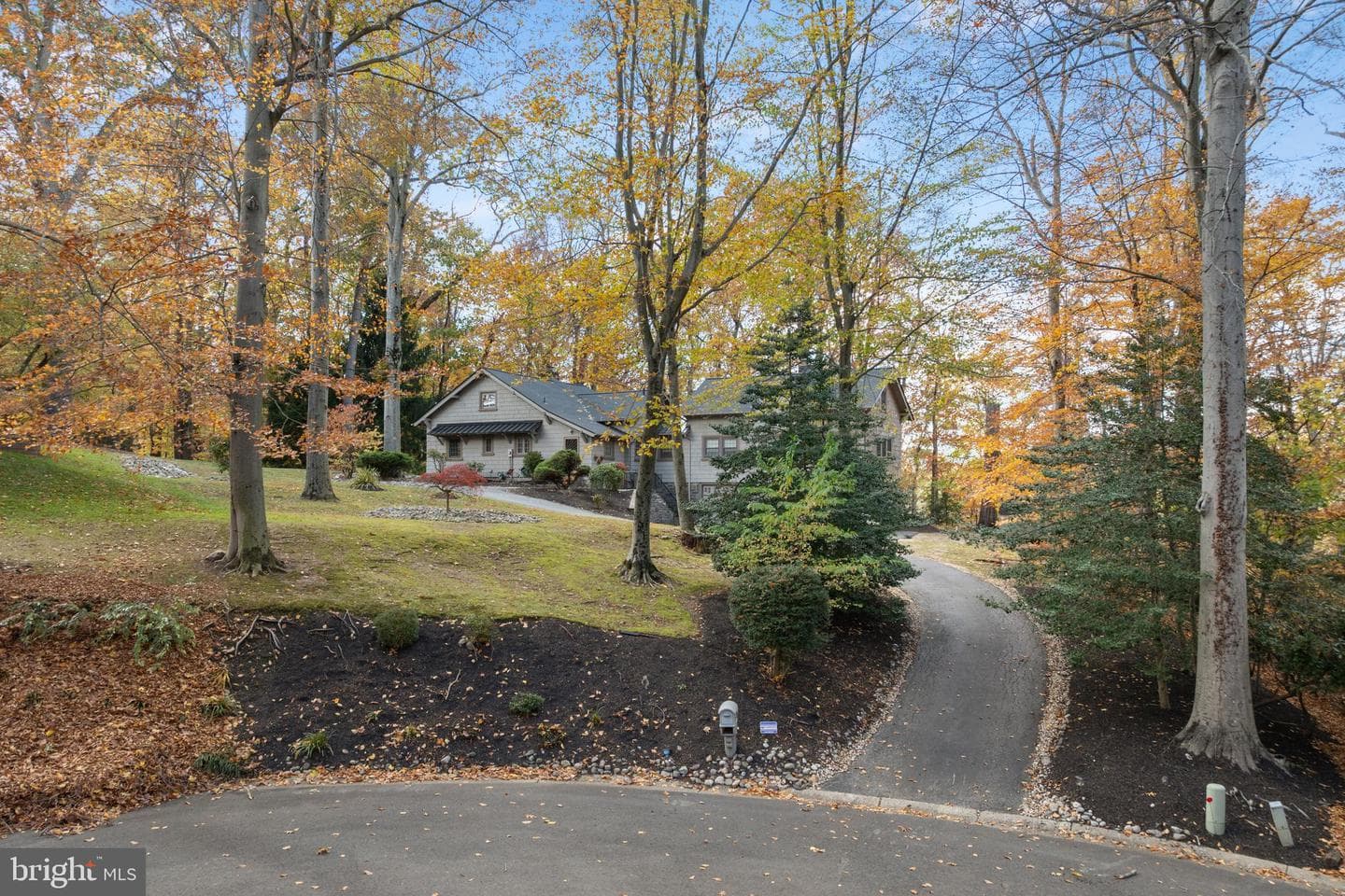1116 Wooded Way Drive photo 2