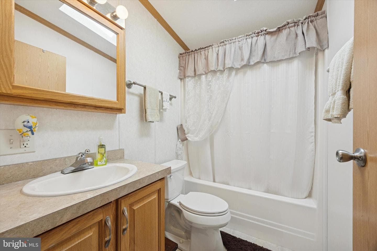 147 Third Avenue photo 12