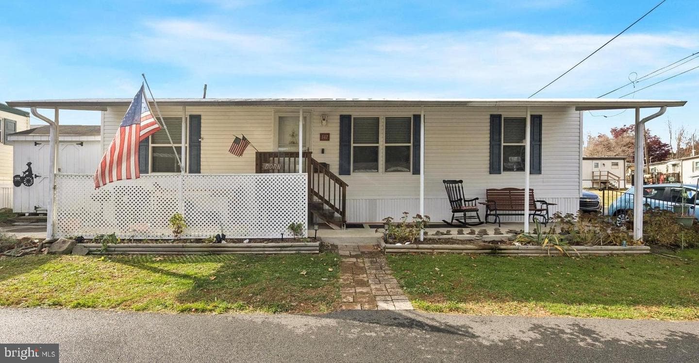 147 Third Avenue photo 2