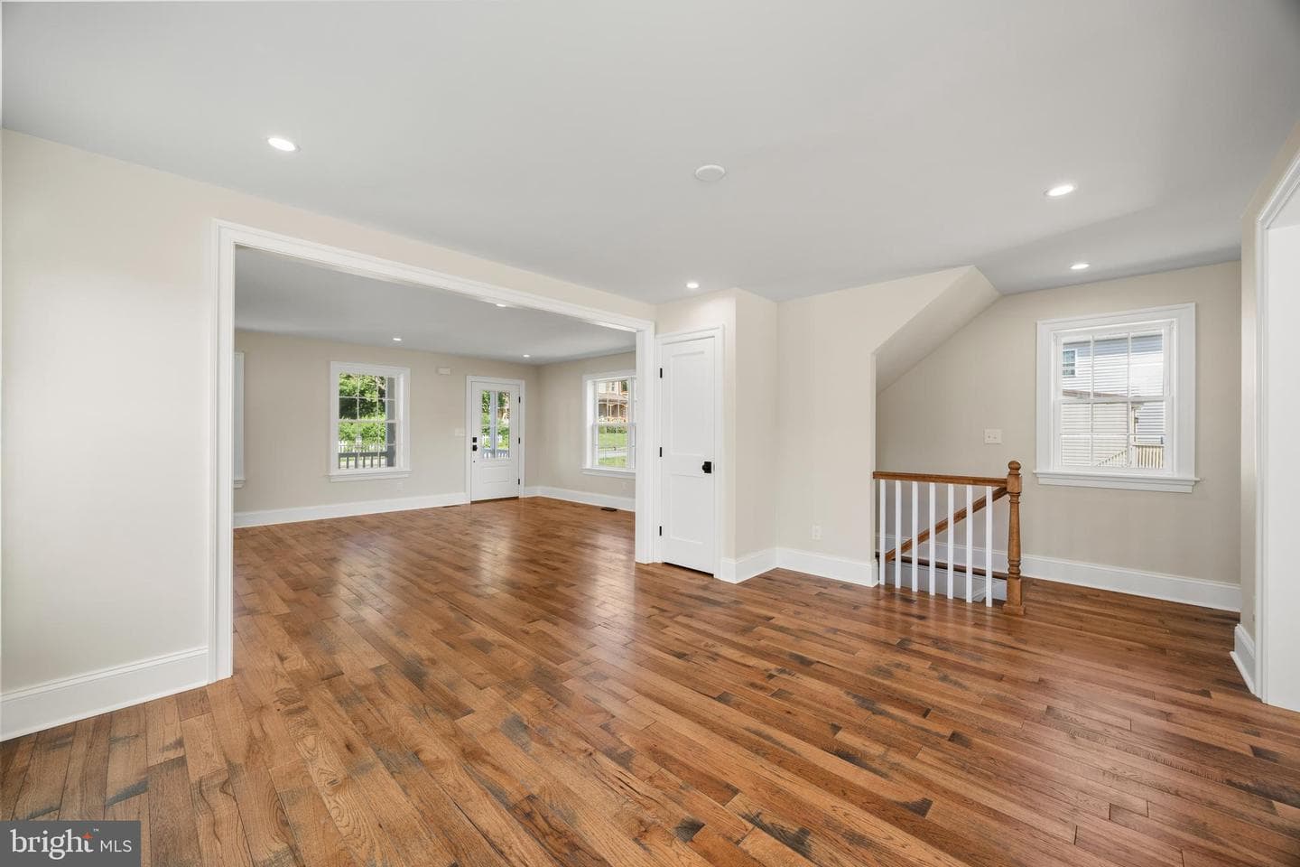 611 Summer Street photo 10