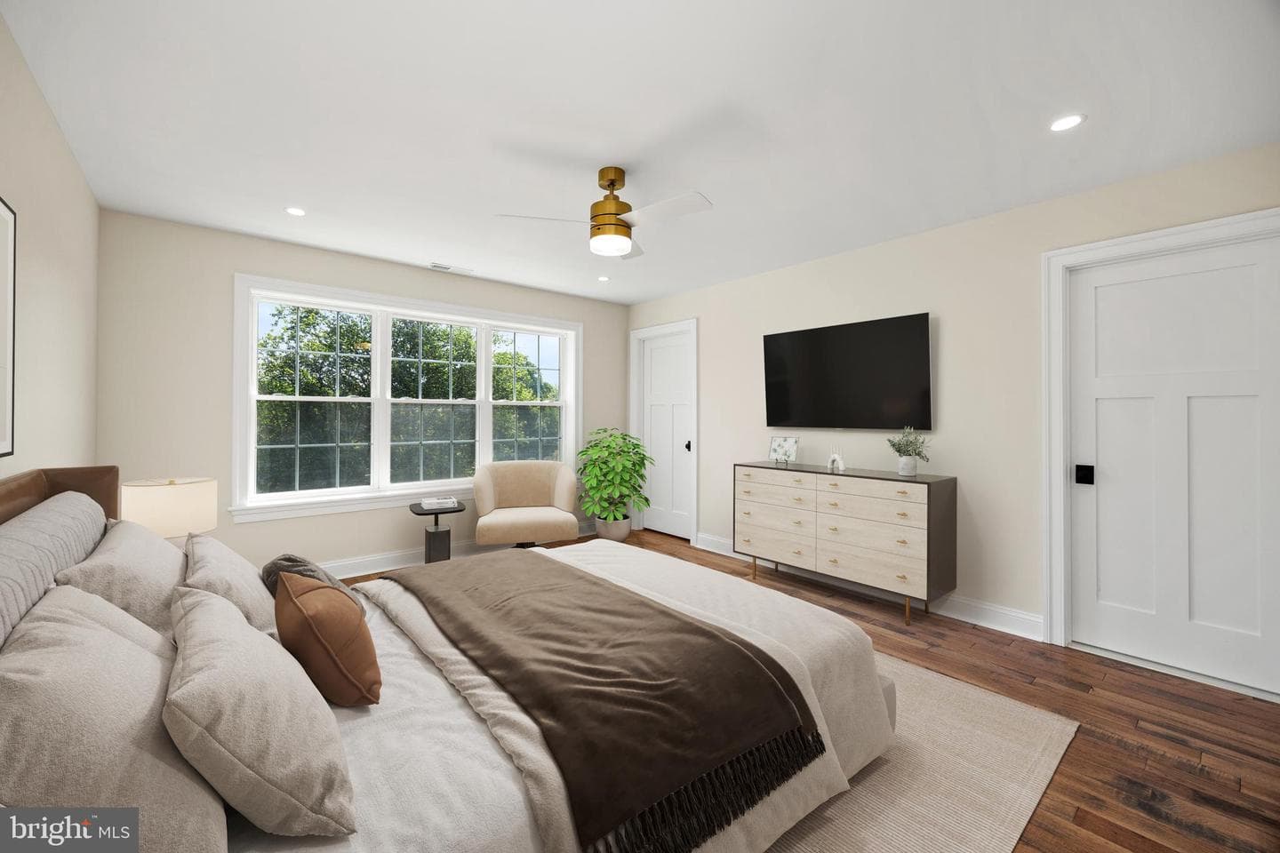 611 Summer Street photo 18