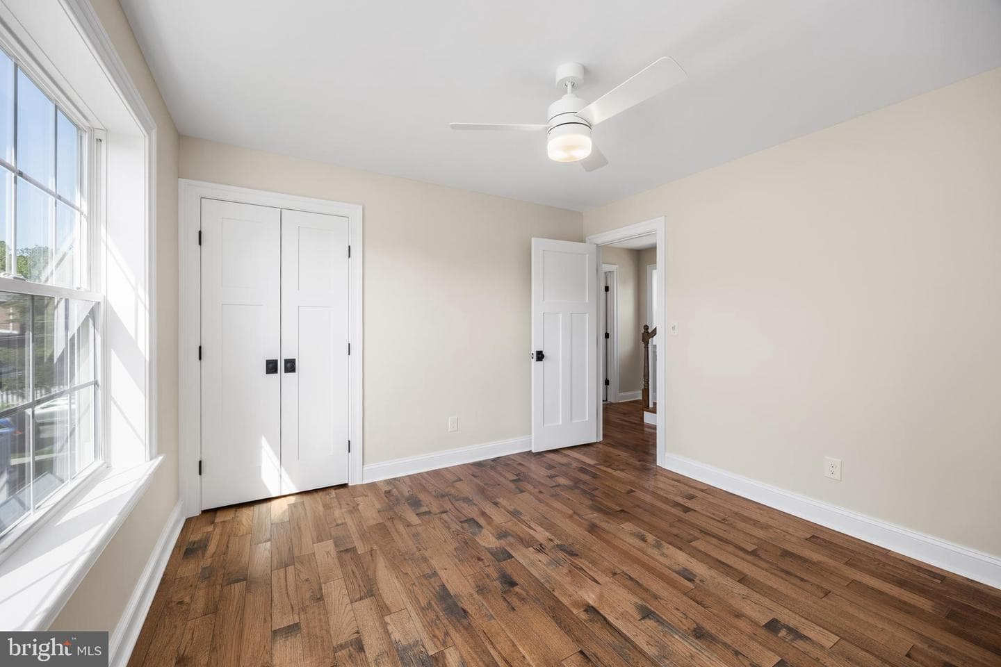 611 Summer Street photo 27